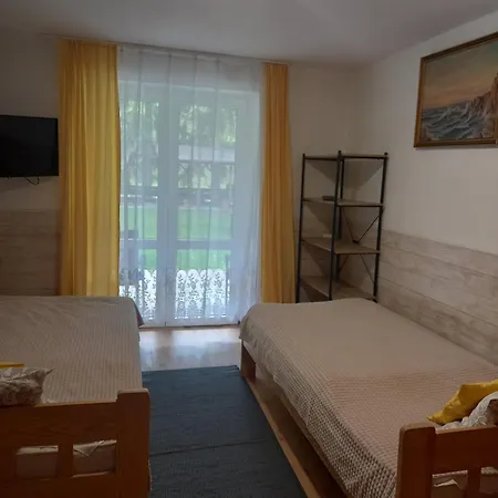 Quarto em Acomodações Particulares Laura *